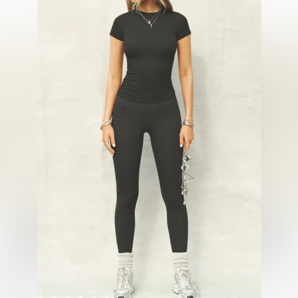 NWT Joah brown Rib Crewneck Tee - Picture 3 of 6